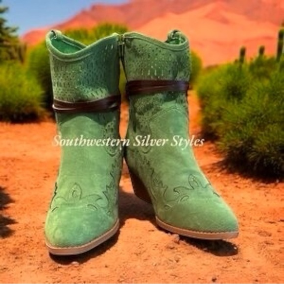 NEW Southwestern Vegan Faux Suede Leather Apple Green Size 10 Boho Cowgirl Boots - Picture 2 of 6